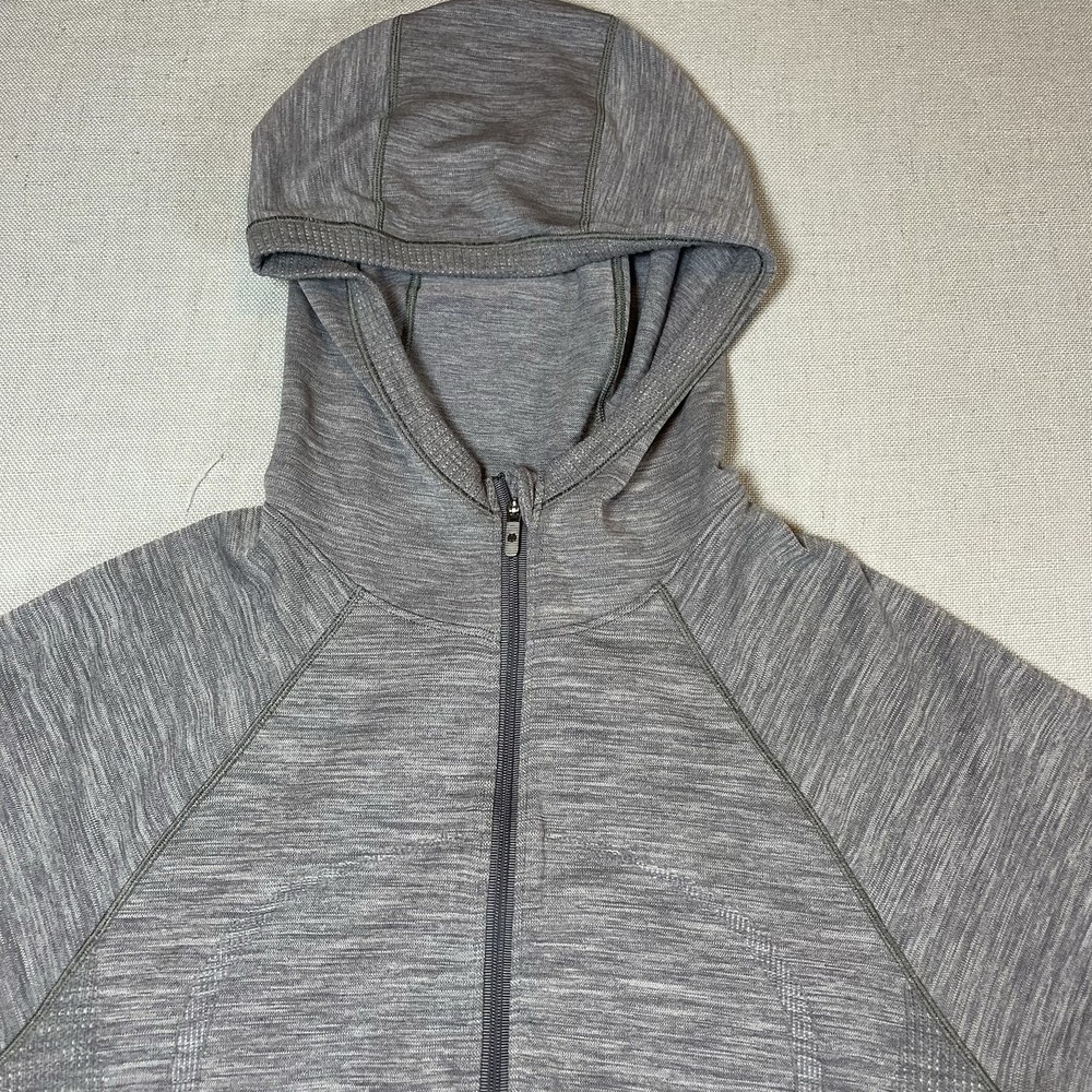 Lululemon Swiftly Tech 1/2 Zip Pullover Women's 8-10 Gray Gym Athleisure Stretch - Picture 2 of 9